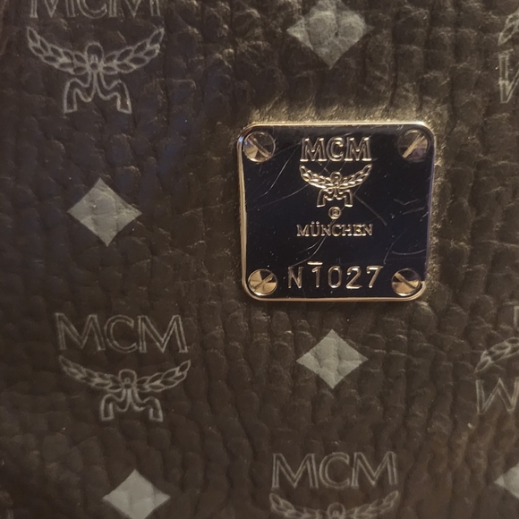 MCM
Anya vegan leather tote - Picture 11 of 11